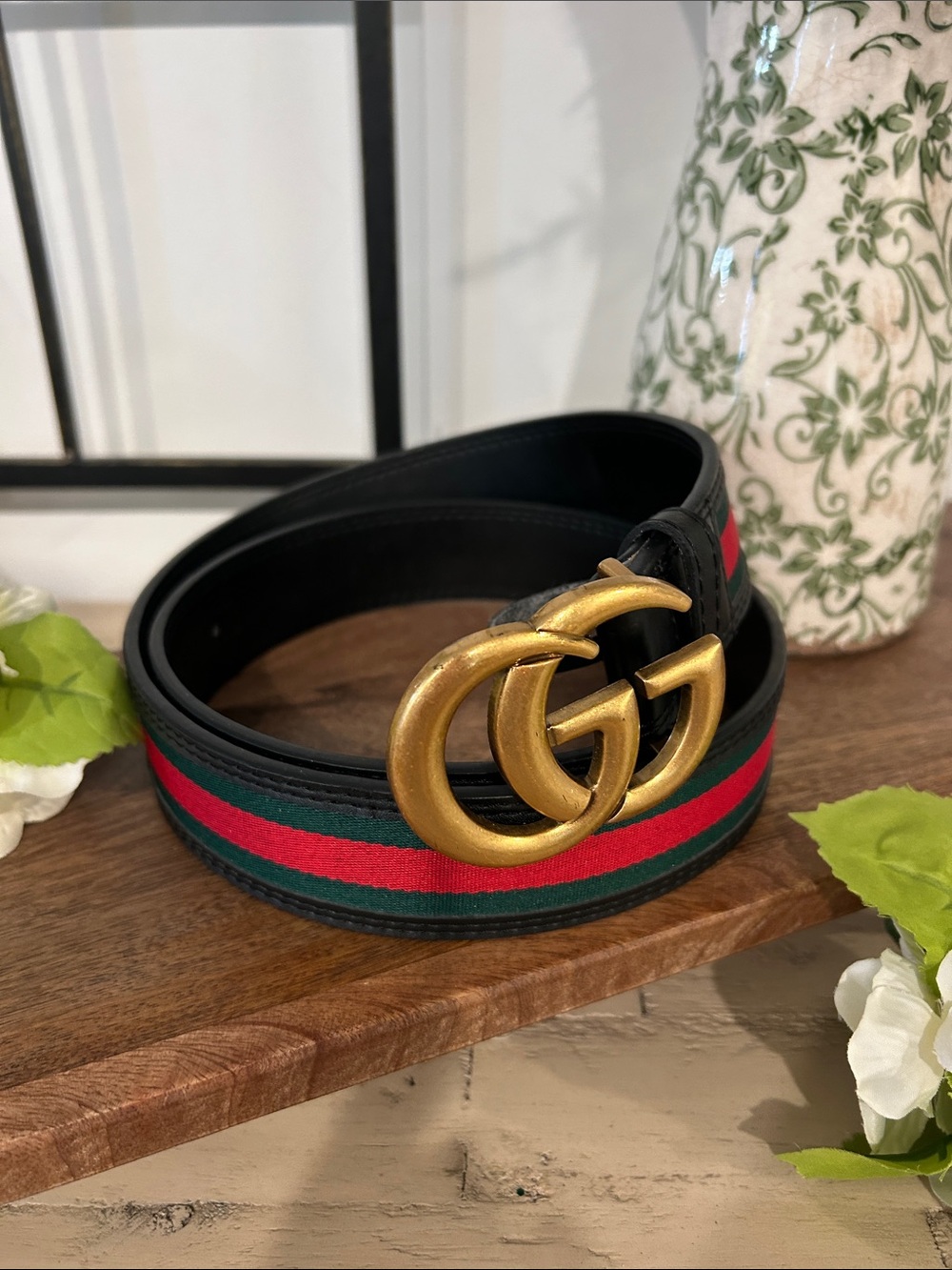 Gucci Black Leather Belt with Red and Green Web and Gold GG Buckle